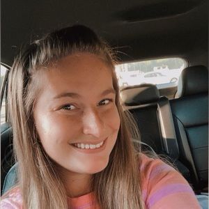 Meet your Posher, Macie